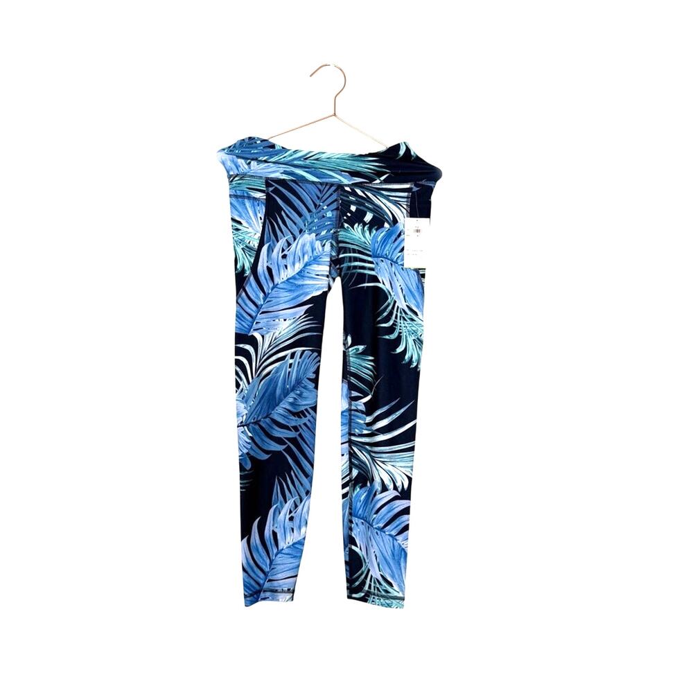 Old Navy active elevate Leggings with Blue Leaf Print